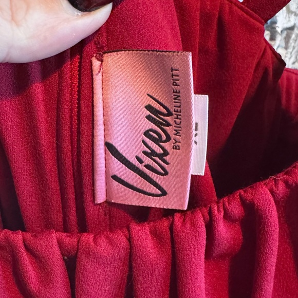 Vixen red burgundy ingenue swing dress Elegant Burgundy Sleeveless Dress - Picture 3 of 3